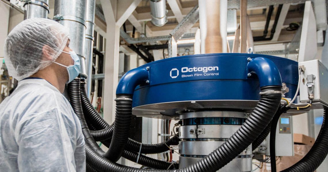 Puesta en marcha de los sistemas Octagon en una empresa pionera en la extrusión de film blown de alta densidad en Alemania 1 head